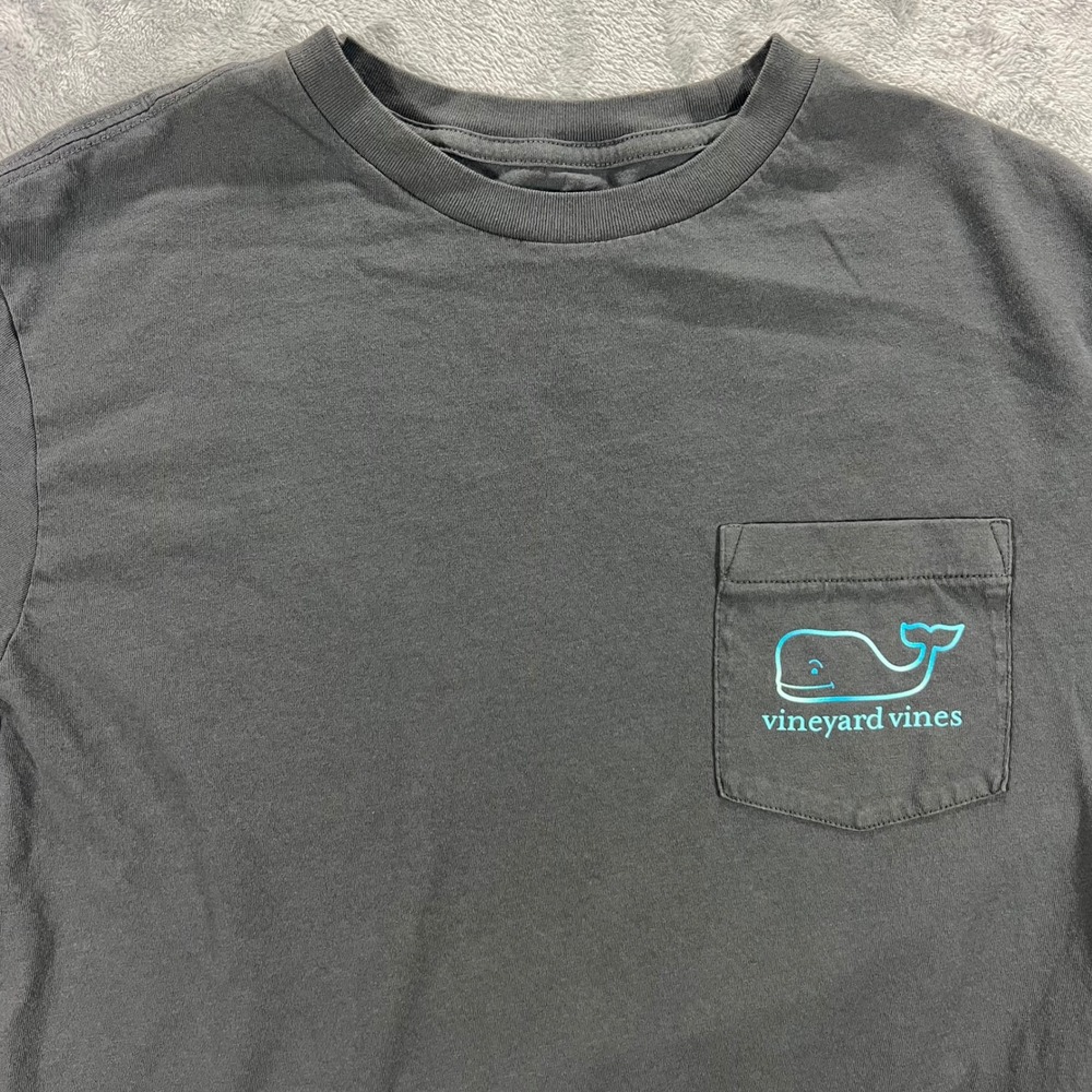 VINEYARD VINES Long Sleeve T-Shirt Mens Small Gray Gradient Whale Logo Casual